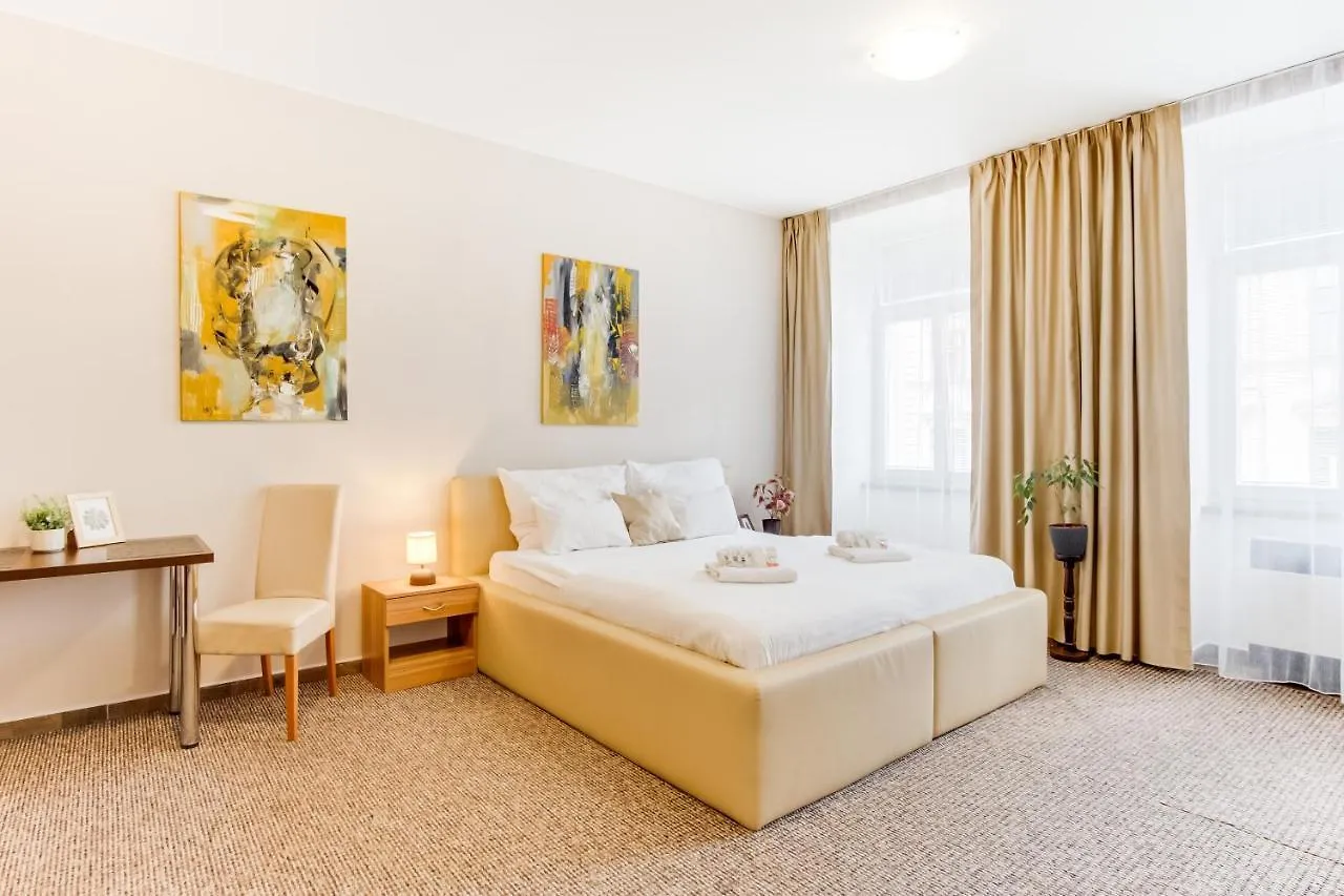 Euro Apartments Krenova 75 ברנו