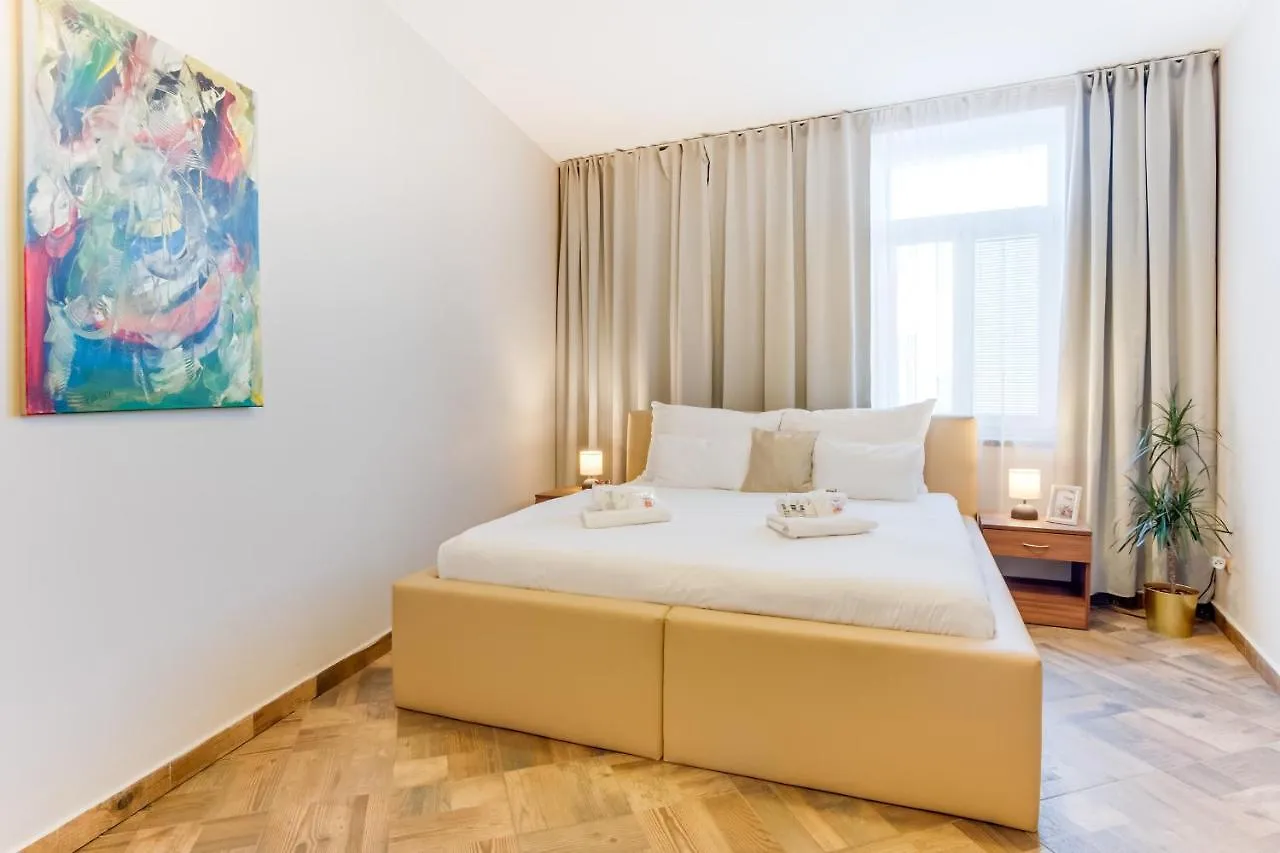 Euro Apartments Krenova 75 ברנו